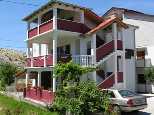 Kuća br.86, 3 apartmana za 2-6 osoba