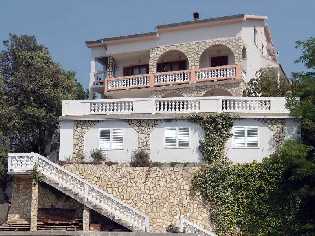 Apartments in Lopar / San Marino on Rab Island