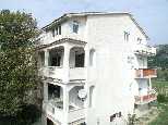 Kuća br.111, 3 apartmana za 4-6 osoba