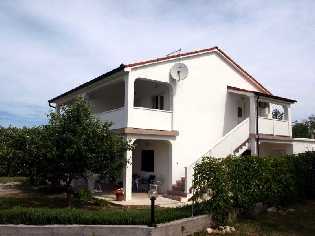 Apartments in Lopar / San Marino on Rab Island