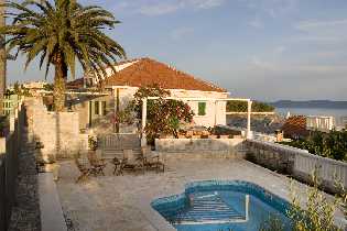 Villa with swimming pool in Sumartin on Brac Island