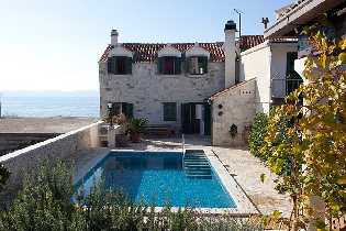 Villa con piscina nel paese di Sumartin sull'isola di Brac