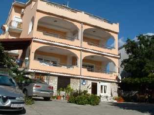 Kuca za odmor Crikvenica br.393, apartmani br.1-2 