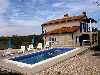 Villa vacanze con piscina nel paese di Kunj - Labin / Istria